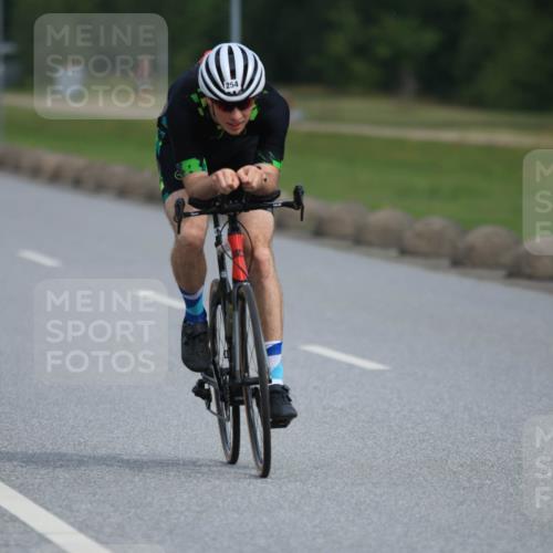 15.06.2025 - 27. Vierlanden-Triathlon H.Heesch http://msf.ph/oto/7979837 15.06.2025 10:36:20 Radfahren 254, 285, 312, 531 meine-sportfotos.de