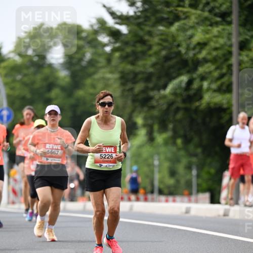 15.06.2025 - REWE Women's Run Dr. Thomas Lammeyer http://msf.ph/oto/7979855 15.06.2025 10:44:57 Laufen 5667, 5226 meine-sportfotos.de