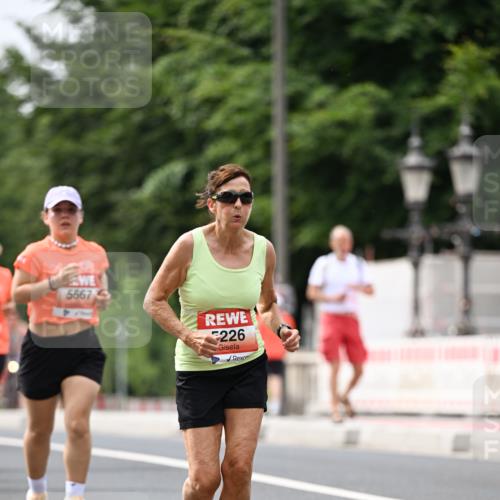 15.06.2025 - REWE Women's Run Dr. Thomas Lammeyer http://msf.ph/oto/7979903 15.06.2025 10:44:59 Laufen 56674, 226 meine-sportfotos.de