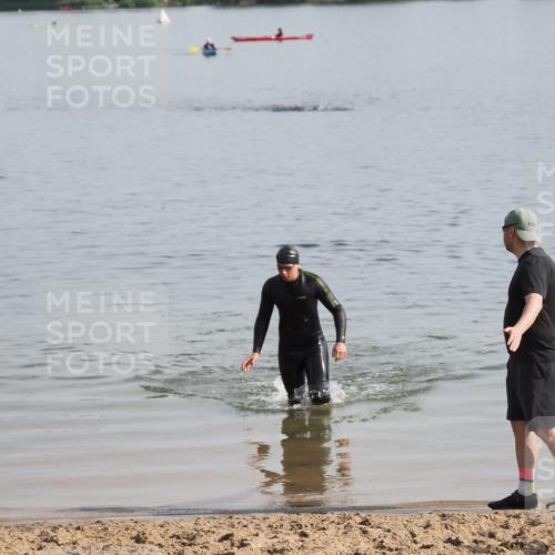 21.06.2025 - 27. Vierlanden-Triathlon MichiJ http://msf.ph/oto/7979929 15.06.2026 09:00:30 Schwimmen  meine-sportfotos.de