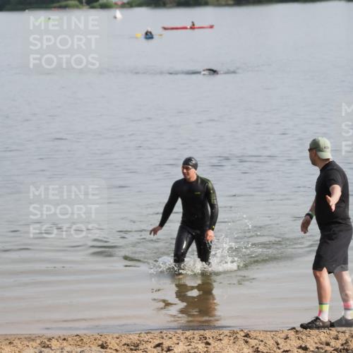 21.06.2025 - 27. Vierlanden-Triathlon MichiJ http://msf.ph/oto/7979938 15.06.2026 09:00:31 Schwimmen  meine-sportfotos.de