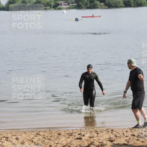 21.06.2025 - 27. Vierlanden-Triathlon MichiJ http://msf.ph/oto/7979952 15.06.2026 09:00:32 Schwimmen  meine-sportfotos.de