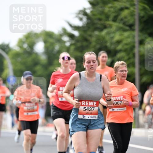 15.06.2025 - REWE Women's Run Dr. Thomas Lammeyer http://msf.ph/oto/7980004 15.06.2025 10:45:03 Laufen 5437, 5007 meine-sportfotos.de