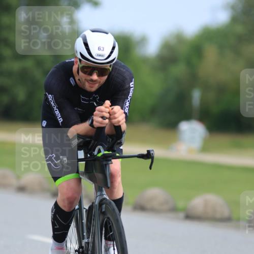 15.06.2025 - 27. Vierlanden-Triathlon H.Heesch http://msf.ph/oto/7980008 15.06.2025 10:37:25 Radfahren 63 meine-sportfotos.de