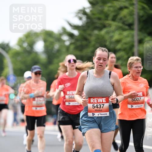 15.06.2025 - REWE Women's Run Dr. Thomas Lammeyer http://msf.ph/oto/7980014 15.06.2025 10:45:03 Laufen 564, 5007, 5437 meine-sportfotos.de