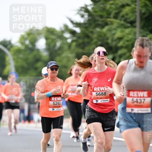 15.06.2025 - REWE Women's Run Dr. Thomas Lammeyer http://msf.ph/oto/7980027 15.06.2025 10:45:04 Laufen 5292, 5688, 5437 meine-sportfotos.de