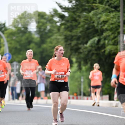 15.06.2025 - REWE Women's Run Dr. Thomas Lammeyer http://msf.ph/oto/7980118 15.06.2025 10:45:08 Laufen 5325 meine-sportfotos.de