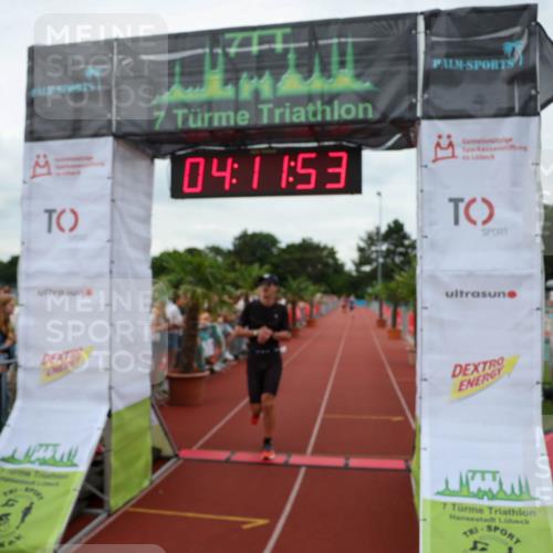 15.06.2025 - 7 Türme Triathlon Michael Strokosch http://msf.ph/oto/7980144 15.06.2025 14:11:53 Ziel 389, 443, 732 meine-sportfotos.de