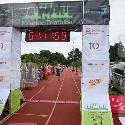 15.06.2025 - 7 Türme Triathlon Michael Strokosch http://msf.ph/oto/7980174 15.06.2025 14:11:59 Ziel 389, 537, 1056 meine-sportfotos.de