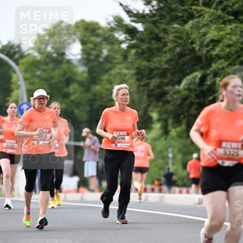 15.06.2025 - REWE Women's Run Dr. Thomas Lammeyer http://msf.ph/oto/7980193 15.06.2025 10:45:09 Laufen 4, 5430, 023, 596 meine-sportfotos.de