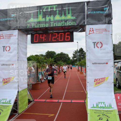 15.06.2025 - 7 Türme Triathlon Michael Strokosch http://msf.ph/oto/7980274 15.06.2025 14:12:05 Ziel 537, 610, 1047, 1056 meine-sportfotos.de