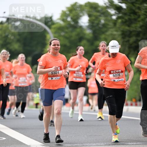 15.06.2025 - REWE Women's Run Dr. Thomas Lammeyer http://msf.ph/oto/7980276 15.06.2025 10:45:11 Laufen 5301, 5430, 5023 meine-sportfotos.de