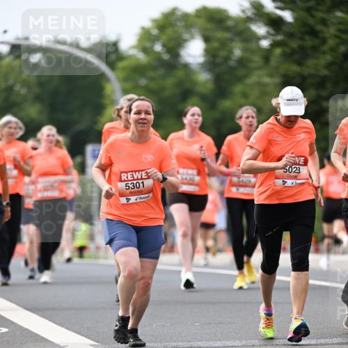 15.06.2025 - REWE Women's Run Dr. Thomas Lammeyer http://msf.ph/oto/7980285 15.06.2025 10:45:12 Laufen 5301, 5023 meine-sportfotos.de