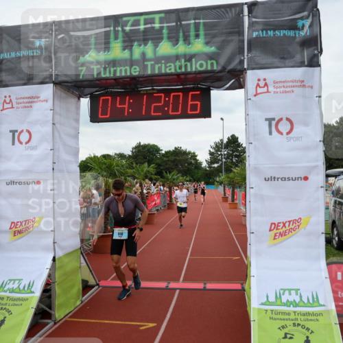 15.06.2025 - 7 Türme Triathlon Michael Strokosch http://msf.ph/oto/7980293 15.06.2025 14:12:06 Ziel 537, 610, 1047, 1056 meine-sportfotos.de
