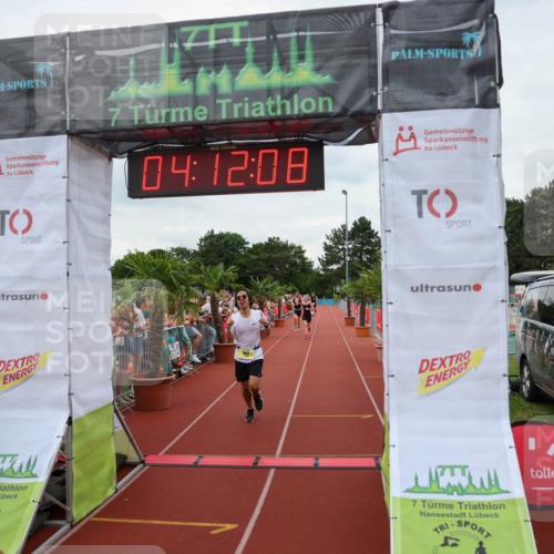 15.06.2025 - 7 Türme Triathlon Michael Strokosch http://msf.ph/oto/7980314 15.06.2025 14:12:07 Ziel 537, 610, 1047, 1056 meine-sportfotos.de