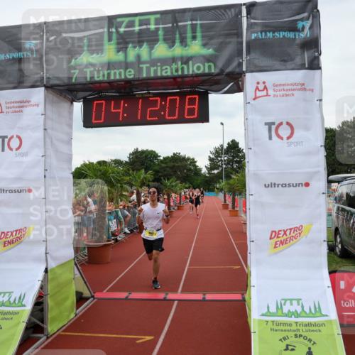 15.06.2025 - 7 Türme Triathlon Michael Strokosch http://msf.ph/oto/7980317 15.06.2025 14:12:08 Ziel 537, 610, 1001, 1047, 1056 meine-sportfotos.de