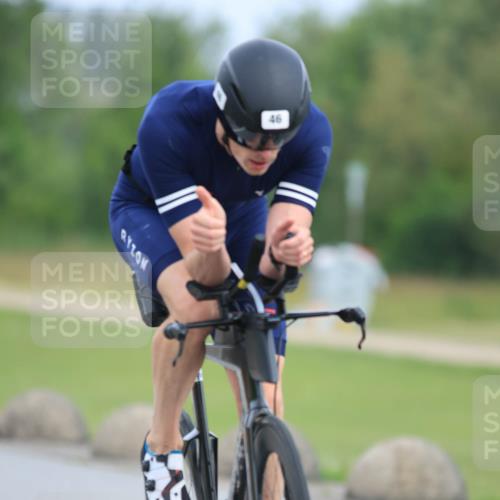 15.06.2025 - 27. Vierlanden-Triathlon H.Heesch http://msf.ph/oto/7980342 15.06.2025 10:39:23 Radfahren 46, 130, 209, 281, 294 meine-sportfotos.de
