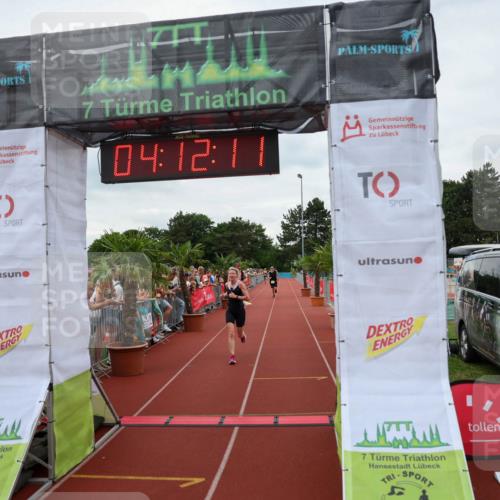 15.06.2025 - 7 Türme Triathlon Michael Strokosch http://msf.ph/oto/7980359 15.06.2025 14:12:11 Ziel 610, 801, 1001, 1047 meine-sportfotos.de