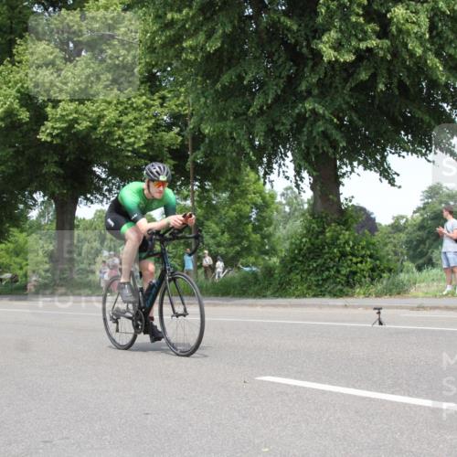 15.06.2025 - 7 Türme Triathlon Yannick Fuchs http://msf.ph/oto/7980373 15.06.2025 13:24:49 Radfahren  meine-sportfotos.de