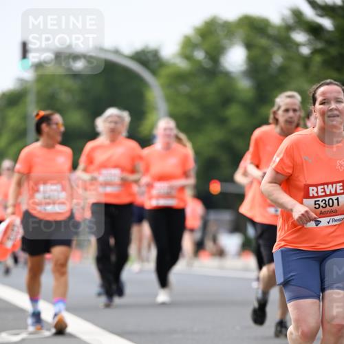 15.06.2025 - REWE Women's Run Dr. Thomas Lammeyer http://msf.ph/oto/7980374 15.06.2025 10:45:14 Laufen 5301 meine-sportfotos.de