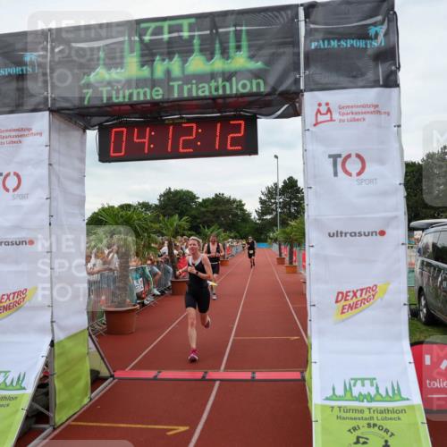 15.06.2025 - 7 Türme Triathlon Michael Strokosch http://msf.ph/oto/7980376 15.06.2025 14:12:12 Ziel 610, 801, 1001, 1047 meine-sportfotos.de