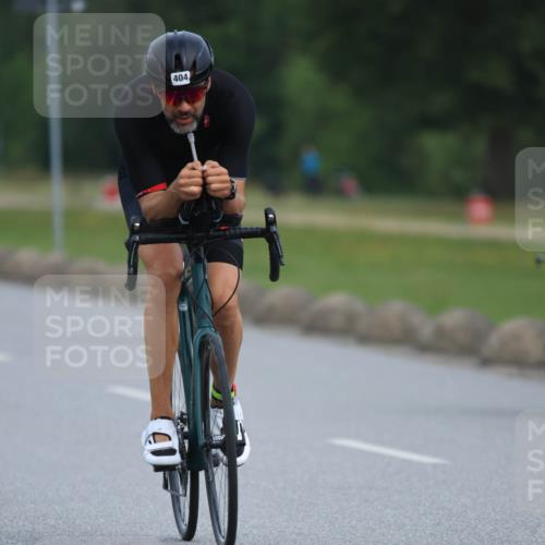 15.06.2025 - 27. Vierlanden-Triathlon H.Heesch http://msf.ph/oto/7980381 15.06.2025 10:39:37 Radfahren 3, 59, 67, 204, 357, 404 meine-sportfotos.de