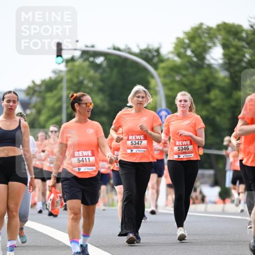 15.06.2025 - REWE Women's Run Dr. Thomas Lammeyer http://msf.ph/oto/7980387 15.06.2025 10:45:14 Laufen 5411, 5, 5347, 5346 meine-sportfotos.de