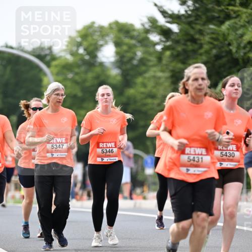 15.06.2025 - REWE Women's Run Dr. Thomas Lammeyer http://msf.ph/oto/7980432 15.06.2025 10:45:15 Laufen 5347, 5346, 5431, 5430 meine-sportfotos.de