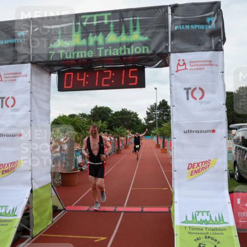 15.06.2025 - 7 Türme Triathlon Michael Strokosch http://msf.ph/oto/7980438 15.06.2025 14:12:14 Ziel 801, 845, 1001, 1047 meine-sportfotos.de