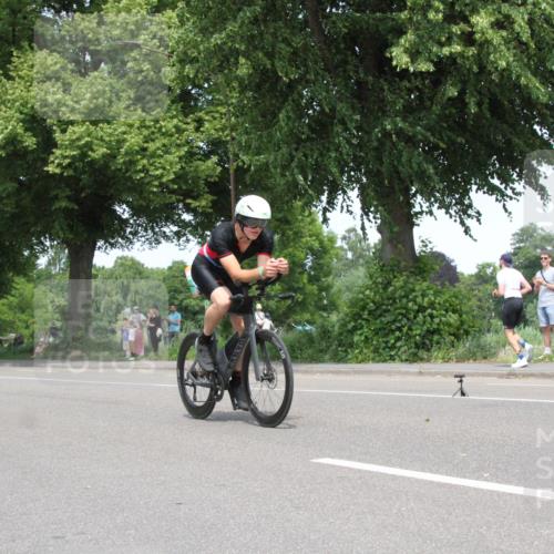 15.06.2025 - 7 Türme Triathlon Yannick Fuchs http://msf.ph/oto/7980460 15.06.2025 13:25:17 Radfahren  meine-sportfotos.de