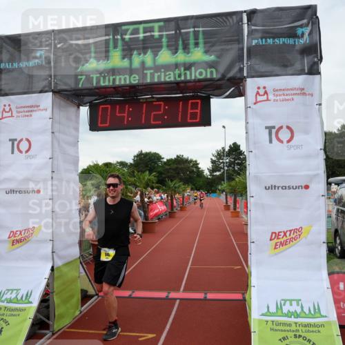15.06.2025 - 7 Türme Triathlon Michael Strokosch http://msf.ph/oto/7980463 15.06.2025 14:12:17 Ziel 801, 845, 1001 meine-sportfotos.de