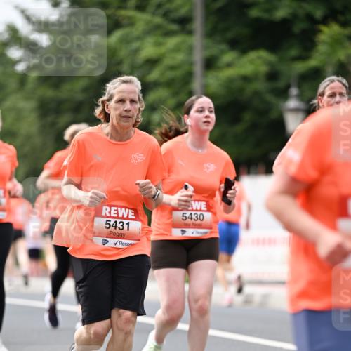 15.06.2025 - REWE Women's Run Dr. Thomas Lammeyer http://msf.ph/oto/7980464 15.06.2025 10:45:16 Laufen 5431, 5430 meine-sportfotos.de