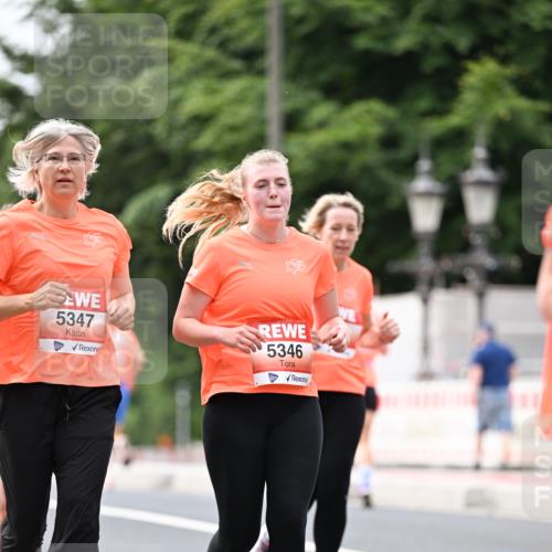 15.06.2025 - REWE Women's Run Dr. Thomas Lammeyer http://msf.ph/oto/7980539 15.06.2025 10:45:18 Laufen 5347, 5346 meine-sportfotos.de