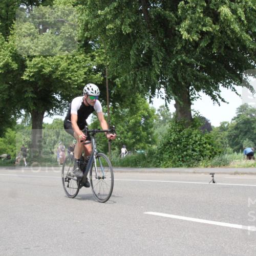 15.06.2025 - 7 Türme Triathlon Yannick Fuchs http://msf.ph/oto/7980540 15.06.2025 13:25:56 Radfahren  meine-sportfotos.de