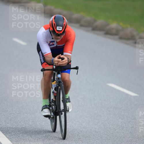 15.06.2025 - 27. Vierlanden-Triathlon H.Heesch http://msf.ph/oto/7980542 15.06.2025 10:40:47 Radfahren 193, 556 meine-sportfotos.de