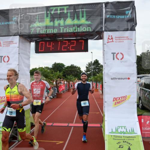 15.06.2025 - 7 Türme Triathlon Michael Strokosch http://msf.ph/oto/7980549 15.06.2025 14:12:27 Ziel 530, 651, 877 meine-sportfotos.de