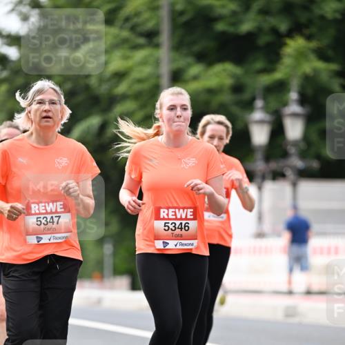 15.06.2025 - REWE Women's Run Dr. Thomas Lammeyer http://msf.ph/oto/7980550 15.06.2025 10:45:18 Laufen 5347, 5346 meine-sportfotos.de