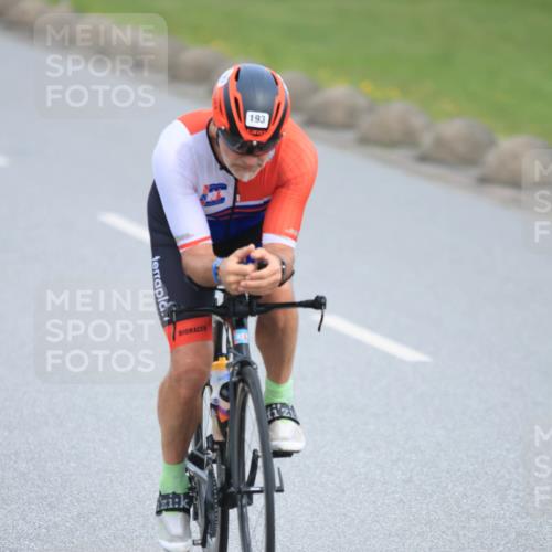 15.06.2025 - 27. Vierlanden-Triathlon H.Heesch http://msf.ph/oto/7980551 15.06.2025 10:40:47 Radfahren 193, 556 meine-sportfotos.de
