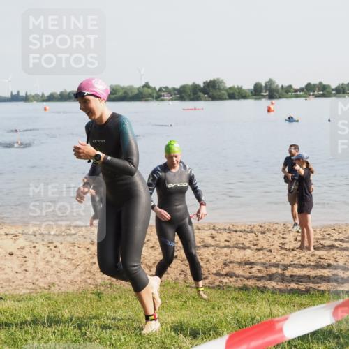 21.06.2025 - 27. Vierlanden-Triathlon MichiJ http://msf.ph/oto/7980553 15.06.2026 09:01:55 Schwimmen 196, 206, 214, 242 meine-sportfotos.de
