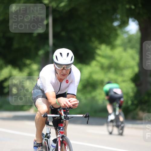 15.06.2025 - 7 Türme Triathlon Yannick Fuchs http://msf.ph/oto/7980579 15.06.2025 12:48:43 Radfahren 204, 458, 530, 629, 651 meine-sportfotos.de