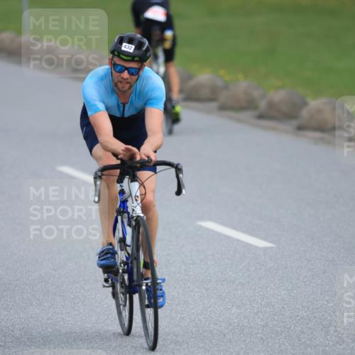 15.06.2025 - 27. Vierlanden-Triathlon H.Heesch http://msf.ph/oto/7980590 15.06.2025 10:41:03 Radfahren 152, 187, 275, 289, 432, 1398 meine-sportfotos.de