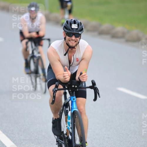 15.06.2025 - 27. Vierlanden-Triathlon H.Heesch http://msf.ph/oto/7980595 15.06.2025 10:41:04 Radfahren 152, 187, 275, 289, 432, 1398 meine-sportfotos.de