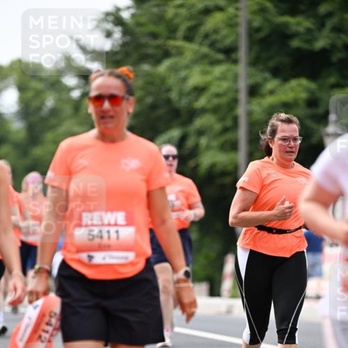 15.06.2025 - REWE Women's Run Dr. Thomas Lammeyer http://msf.ph/oto/7980597 15.06.2025 10:45:21 Laufen 5411, 5412 meine-sportfotos.de