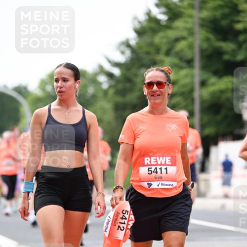 15.06.2025 - REWE Women's Run Dr. Thomas Lammeyer http://msf.ph/oto/7980620 15.06.2025 10:45:22 Laufen 5411, 5412 meine-sportfotos.de