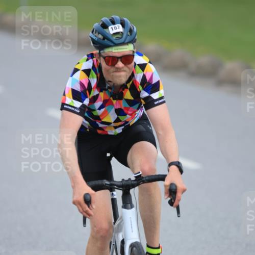 15.06.2025 - 27. Vierlanden-Triathlon H.Heesch http://msf.ph/oto/7980636 15.06.2025 10:41:09 Radfahren 114, 152, 187, 275, 289, 366, 426 meine-sportfotos.de