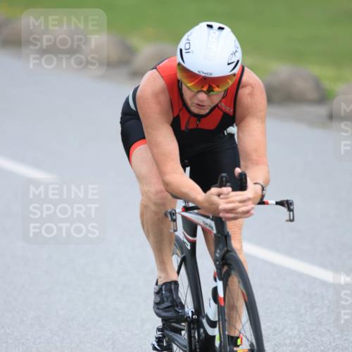 15.06.2025 - 27. Vierlanden-Triathlon H.Heesch http://msf.ph/oto/7980655 15.06.2025 10:41:11 Radfahren 114, 152, 187, 275, 366, 426 meine-sportfotos.de