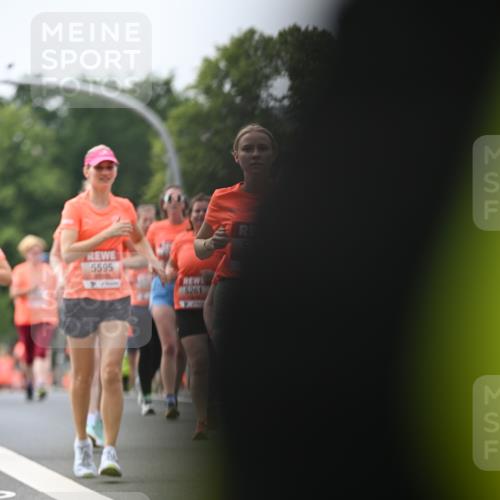 15.06.2025 - REWE Women's Run Dr. Thomas Lammeyer http://msf.ph/oto/7980674 15.06.2025 10:45:25 Laufen 5595 meine-sportfotos.de