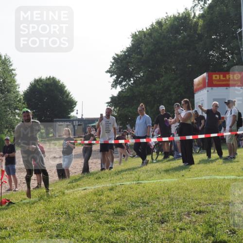 15.06.2025 - 27. Vierlanden-Triathlon KatJ http://msf.ph/oto/7980711 15.06.2025 08:45:40 Schwimmen 104, 116, 145 meine-sportfotos.de