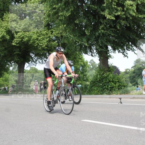 15.06.2025 - 7 Türme Triathlon Yannick Fuchs http://msf.ph/oto/7980714 15.06.2025 13:26:40 Radfahren  meine-sportfotos.de