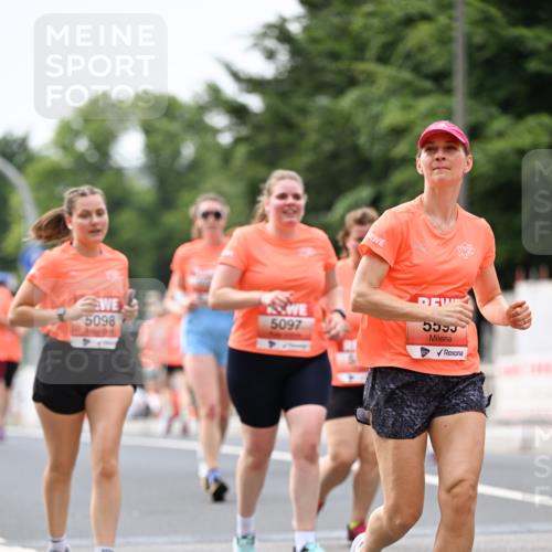 15.06.2025 - REWE Women's Run Dr. Thomas Lammeyer http://msf.ph/oto/7980723 15.06.2025 10:45:29 Laufen 5098, 5097 meine-sportfotos.de